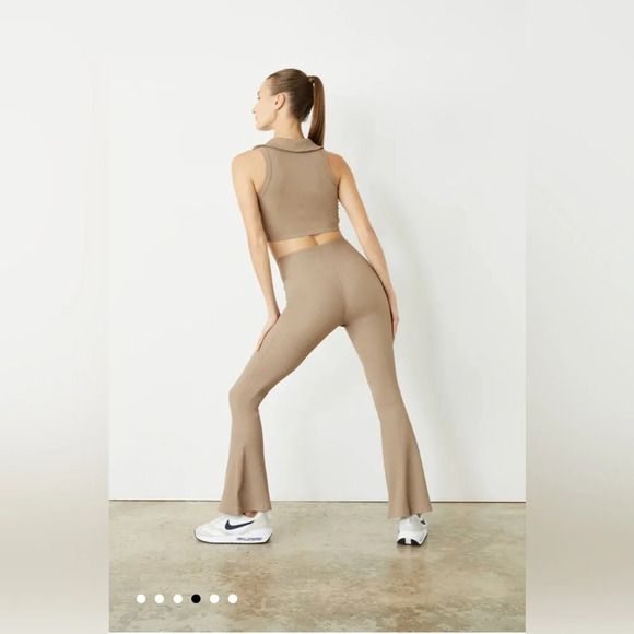 NWT $128 Year of Ours Ribbed Flare Legging in Caribou Size Small - Picture 5 of 12